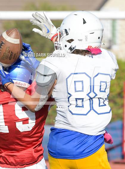 Thumbnail 3 in Los Alamitos vs Fountain Valley photogallery.