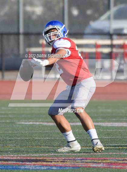 Thumbnail 3 in Los Alamitos vs Fountain Valley photogallery.