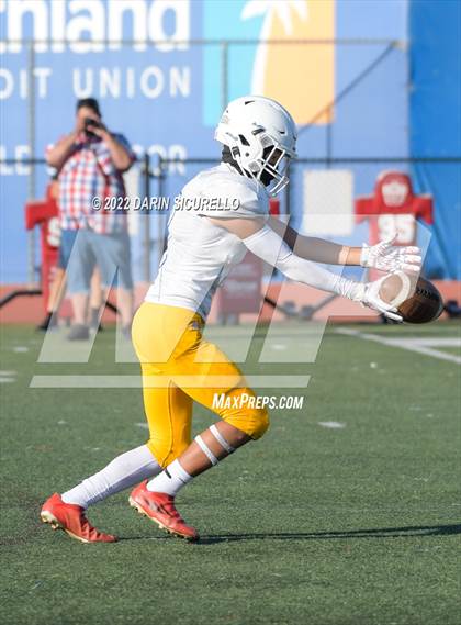 Thumbnail 3 in Los Alamitos vs Fountain Valley photogallery.
