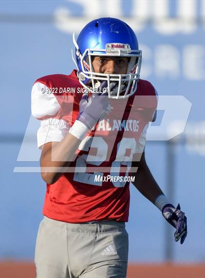 Thumbnail 1 in Los Alamitos vs Fountain Valley photogallery.
