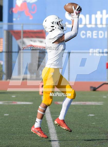 Thumbnail 1 in Los Alamitos vs Fountain Valley photogallery.
