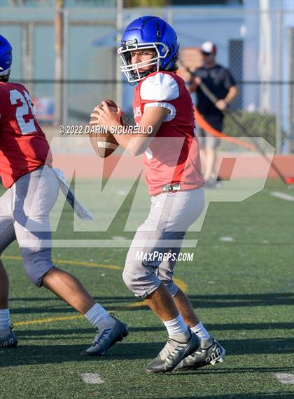 Thumbnail 1 in Los Alamitos vs Fountain Valley photogallery.
