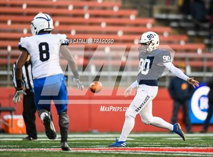 Thumbnail 3 in Hammonton vs. Shawnee (NJSIAA South Group 4 Regional Final)  photogallery.