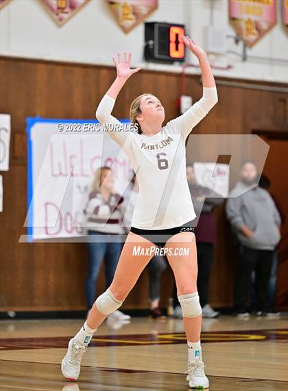 Thumbnail 3 in Granite Hills vs Point Loma (CIFSDS D2 Semifinal) photogallery.