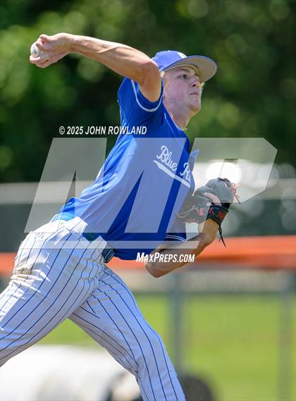 Thumbnail 2 in Cleveland vs. Blackman (AAAA Sectional) photogallery.