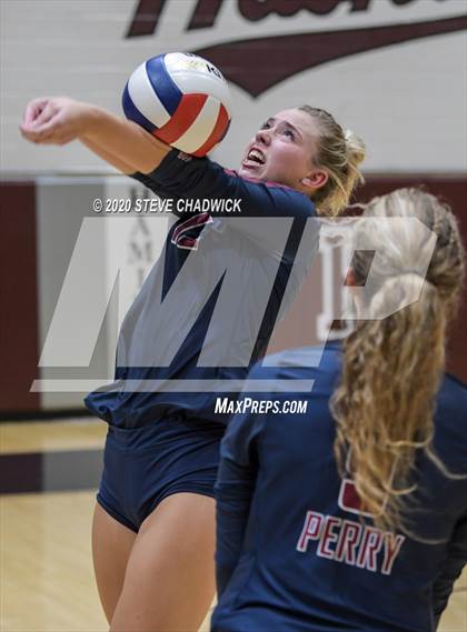 Thumbnail 1 in Perry @ Hamilton photogallery.
