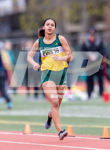 Thumbnail 2 in Harold Scott Invitational (3200 Meter) photogallery.