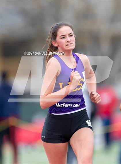Thumbnail 1 in Harold Scott Invitational (3200 Meter) photogallery.