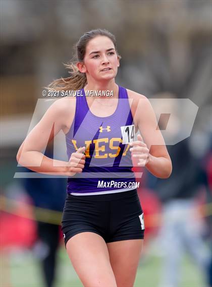 Thumbnail 2 in Harold Scott Invitational (3200 Meter) photogallery.
