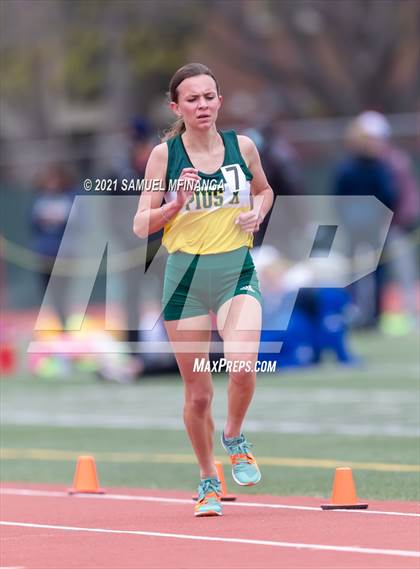 Thumbnail 2 in Harold Scott Invitational (3200 Meter) photogallery.