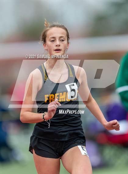 Thumbnail 2 in Harold Scott Invitational (3200 Meter) photogallery.