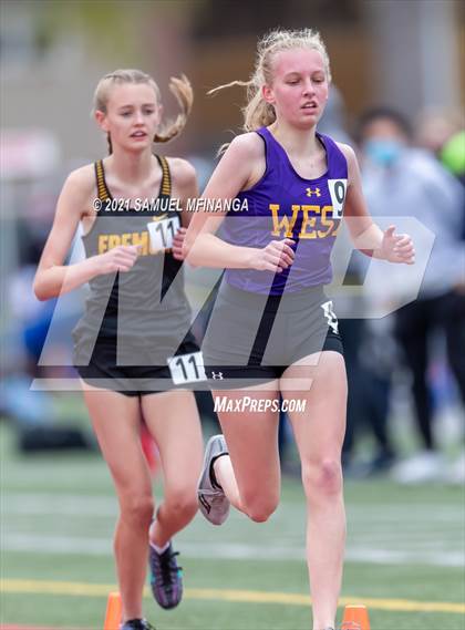 Thumbnail 3 in Harold Scott Invitational (3200 Meter) photogallery.