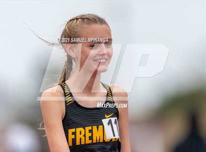Thumbnail 2 in Harold Scott Invitational (3200 Meter) photogallery.