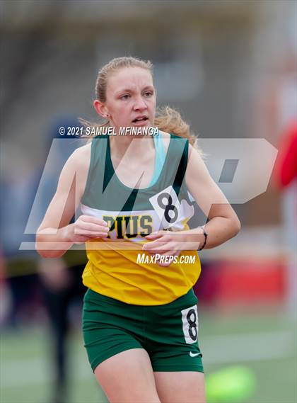 Thumbnail 1 in Harold Scott Invitational (3200 Meter) photogallery.