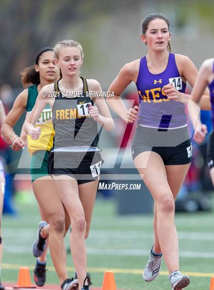 Thumbnail 1 in Harold Scott Invitational (3200 Meter) photogallery.