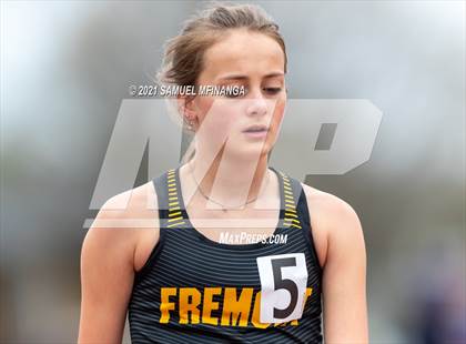 Thumbnail 1 in Harold Scott Invitational (3200 Meter) photogallery.