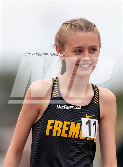 Thumbnail 1 in Harold Scott Invitational (3200 Meter) photogallery.