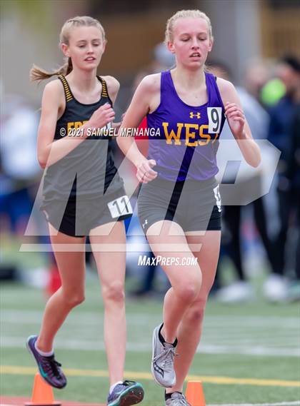 Thumbnail 2 in Harold Scott Invitational (3200 Meter) photogallery.