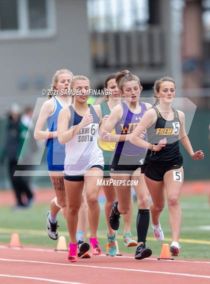Thumbnail 2 in Harold Scott Invitational (3200 Meter) photogallery.