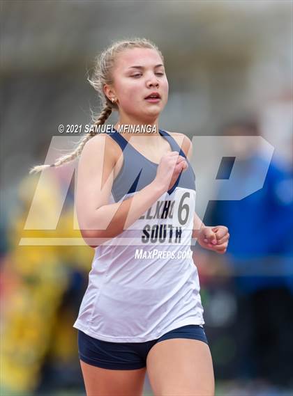Thumbnail 2 in Harold Scott Invitational (3200 Meter) photogallery.