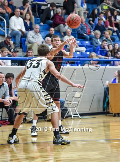 Thumbnail 2 in Piggott vs Charleston (AAA 3A 1st Round) photogallery.