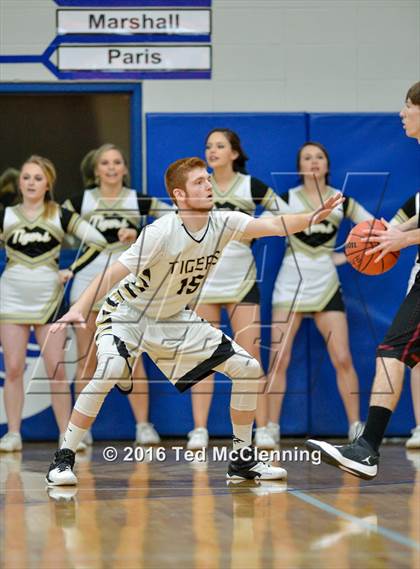 Thumbnail 1 in Piggott vs Charleston (AAA 3A 1st Round) photogallery.
