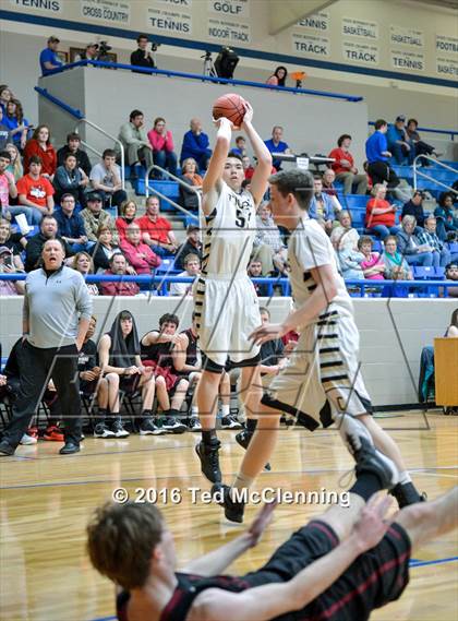Thumbnail 3 in Piggott vs Charleston (AAA 3A 1st Round) photogallery.