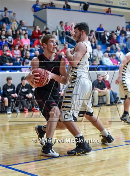 Thumbnail 3 in Piggott vs Charleston (AAA 3A 1st Round) photogallery.