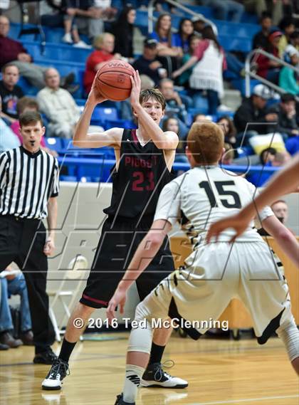 Thumbnail 1 in Piggott vs Charleston (AAA 3A 1st Round) photogallery.