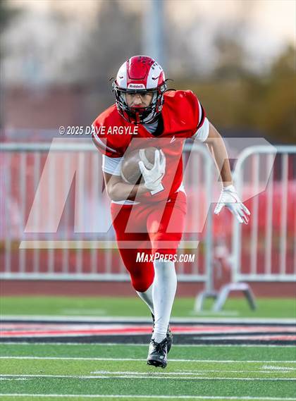 Thumbnail 2 in South Summit vs. South Sevier (UHSAA 2A Semifinal) photogallery.