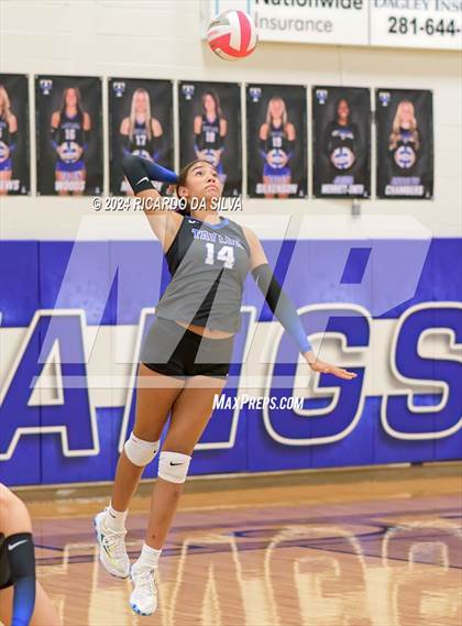 Thumbnail 2 in Katy Taylor vs Cinco Ranch photogallery.
