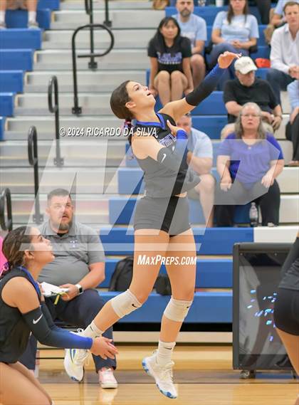 Thumbnail 3 in Katy Taylor vs Cinco Ranch photogallery.