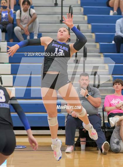 Thumbnail 1 in Katy Taylor vs Cinco Ranch photogallery.