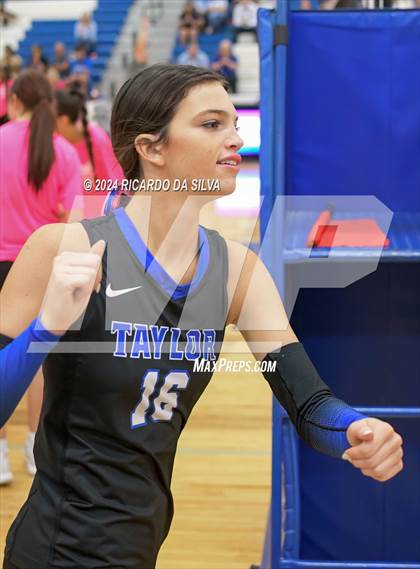 Thumbnail 1 in Katy Taylor vs Cinco Ranch photogallery.