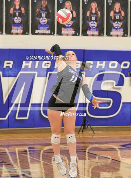 Thumbnail 3 in Katy Taylor vs Cinco Ranch photogallery.