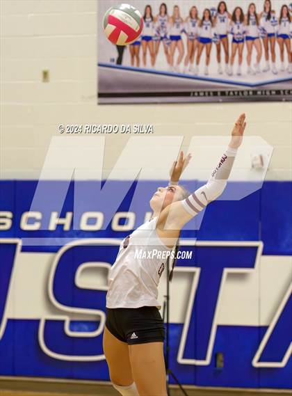 Thumbnail 1 in Katy Taylor vs Cinco Ranch photogallery.