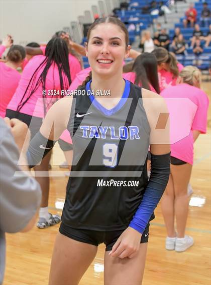 Thumbnail 2 in Katy Taylor vs Cinco Ranch photogallery.