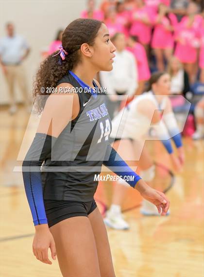Thumbnail 3 in Katy Taylor vs Cinco Ranch photogallery.