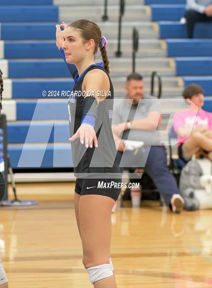 Thumbnail 2 in Katy Taylor vs Cinco Ranch photogallery.