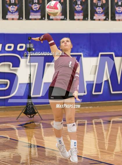 Thumbnail 2 in Katy Taylor vs Cinco Ranch photogallery.
