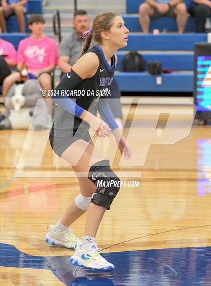 Thumbnail 2 in Katy Taylor vs Cinco Ranch photogallery.