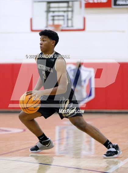 Thumbnail 3 in Chilton County vs Wetumpka (Pike Road Invitational) photogallery.