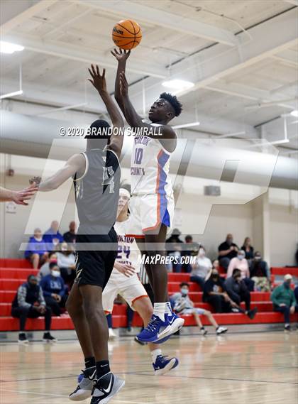 Thumbnail 3 in Chilton County vs Wetumpka (Pike Road Invitational) photogallery.
