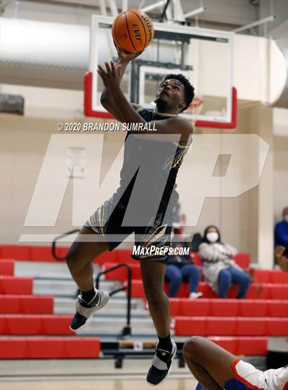 Thumbnail 3 in Chilton County vs Wetumpka (Pike Road Invitational) photogallery.