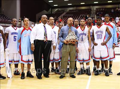 Thumbnail 2 in Dulles vs. Madison (UIL 5A Region 3 Final) photogallery.