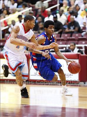 Thumbnail 3 in Dulles vs. Madison (UIL 5A Region 3 Final) photogallery.