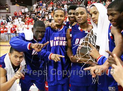 Thumbnail 3 in Dulles vs. Madison (UIL 5A Region 3 Final) photogallery.