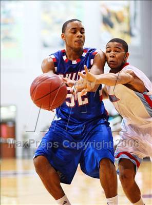 Thumbnail 1 in Dulles vs. Madison (UIL 5A Region 3 Final) photogallery.