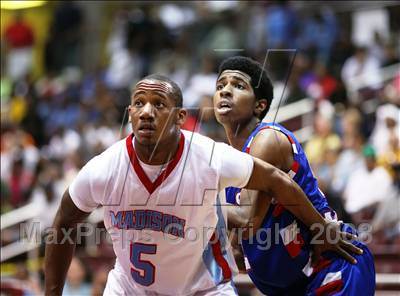 Thumbnail 2 in Dulles vs. Madison (UIL 5A Region 3 Final) photogallery.