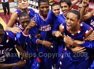 Thumbnail 1 in Dulles vs. Madison (UIL 5A Region 3 Final) photogallery.
